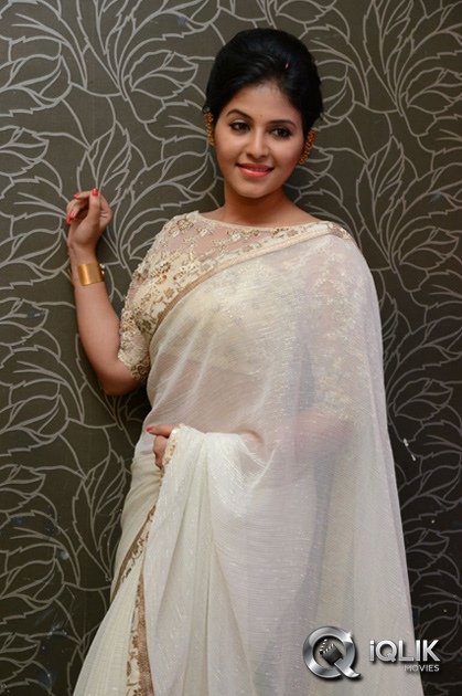 Anjali-at-Geethanjali-Movie-First-Look-Launch